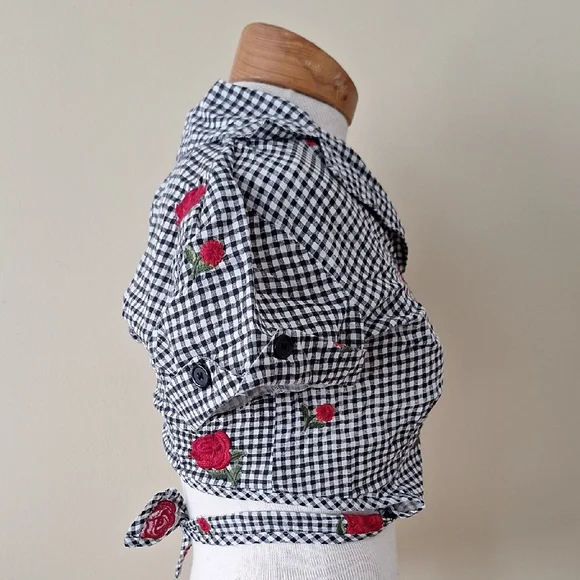 Black and White Gingham Crop Top with Red Rose Embroidery - Picture 2 of 7